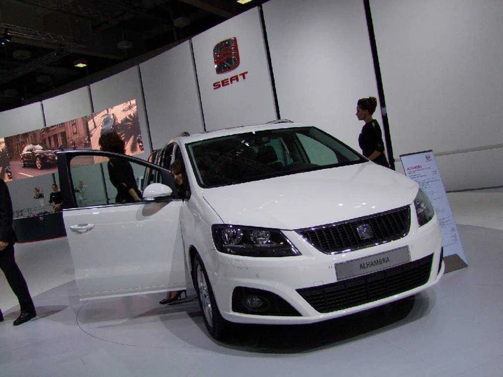 Stand Seat - Motor Show 2011