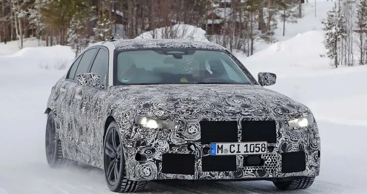 Nuova Bmw M3 spiata sulla neve