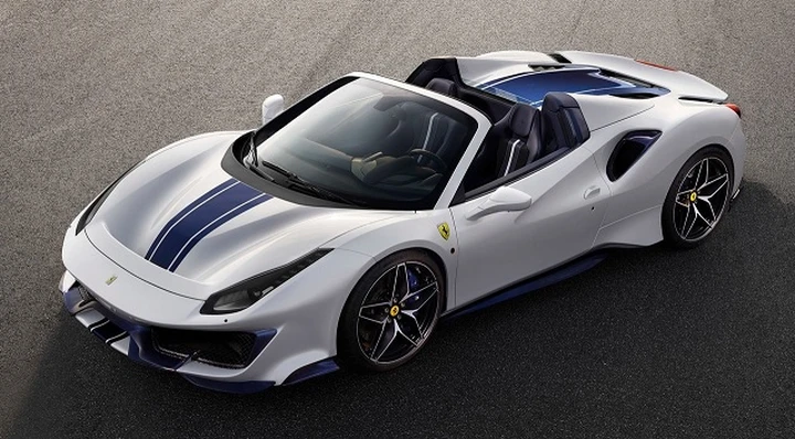 Ferrari 488 Pista Spider: svelata in anteprima a Pebble Beach