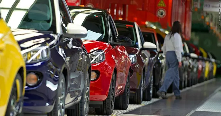 Mercato auto 2017, ad aprile in calo del 4,6%