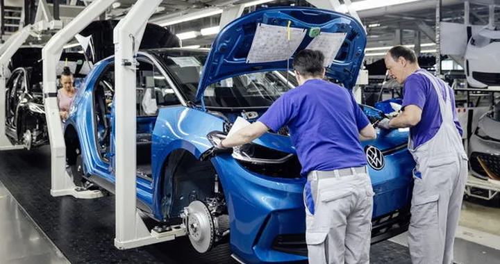 Volkswagen prepara una maxi ristrutturazione: fino a 100.000 posti a rischio