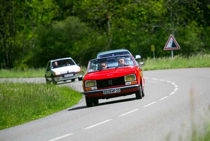 Peugeot: un test drive tra il presente e il passato del Leone