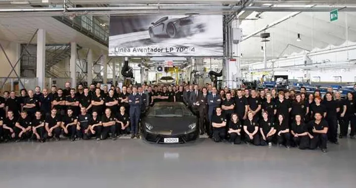 Lamborghini Aventador: 2000 esemplari in 2 anni
