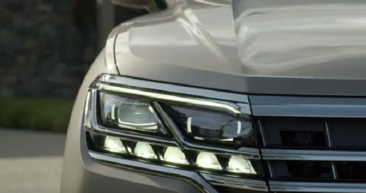 Volkswagen Touareg 2018: nuovi teaser prima del debutto