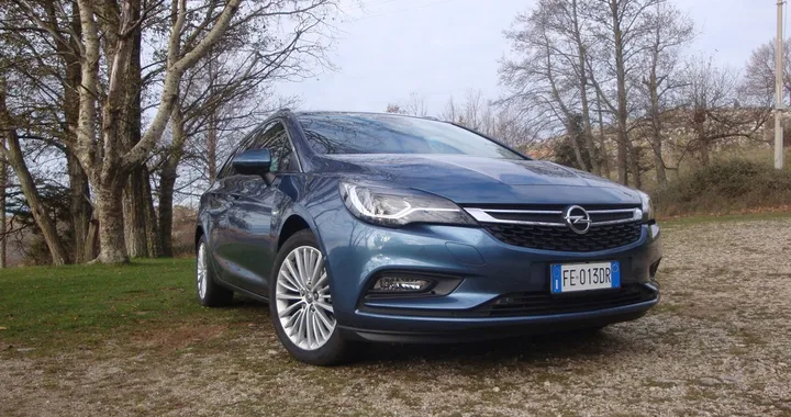 Opel Astra Sports Tourer 1.6 Biturbo CDTi: la prova su strada