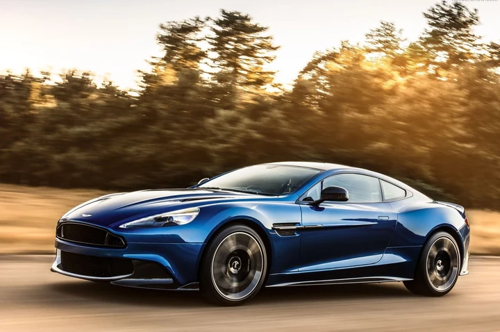Aston Martin Vanquish S: immagini ufficiali