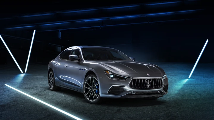 Maserati Ghibli Hybrid 2020: restyling elettrizzante