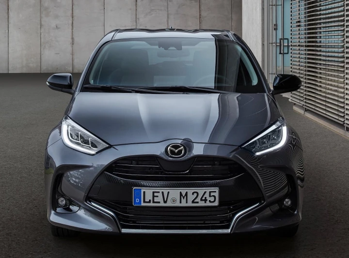 Nuova Mazda2 2023: la city car 