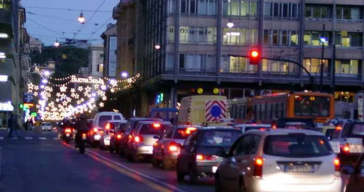 L'auto resta la preferita per gli spostamenti