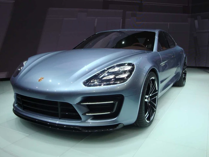 Stand Porsche Parigi 2012