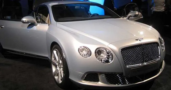 Salone di Detroit 2011: il ritorno del lusso