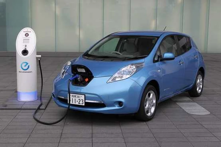 Renault-Nissan: accordo con Eni per l'auto elettrica
