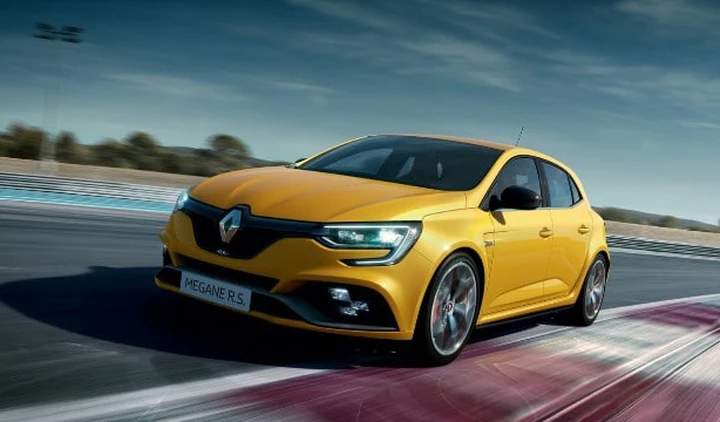 Renault Megane RS Trophy: la sportiva del Rombo raggiunge quota 300 CV