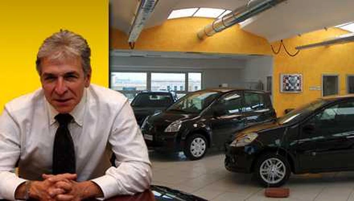 Tutte uguali, tutte diverse: il caos dei listini auto
