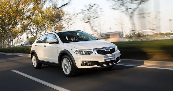 Qoros 3 City Suv: la baby crossover pronta al debutto