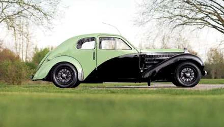 La 57C di Ettore Bugatti all'asta a Pebble Beach