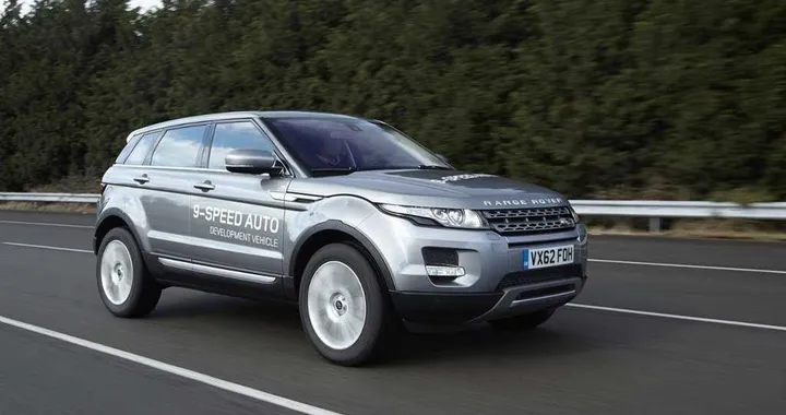 Land Rover: nuovo cambio 9 rapporti a Ginevra