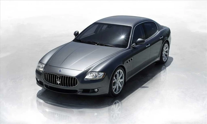 Auto blu: ancora invendute le Maserati blindate
