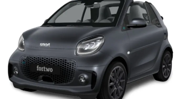 Smart EQ Fortwo: nuove serie speciali Parisblue e Suitegrey, prezzi e dotazioni