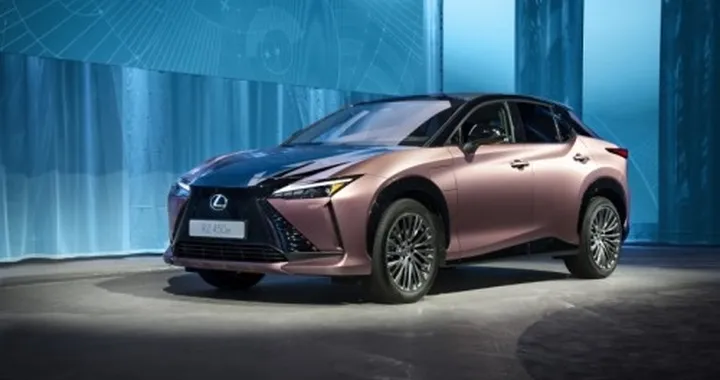 Lexus RZ 450e, la nuova crossover elettrica premium