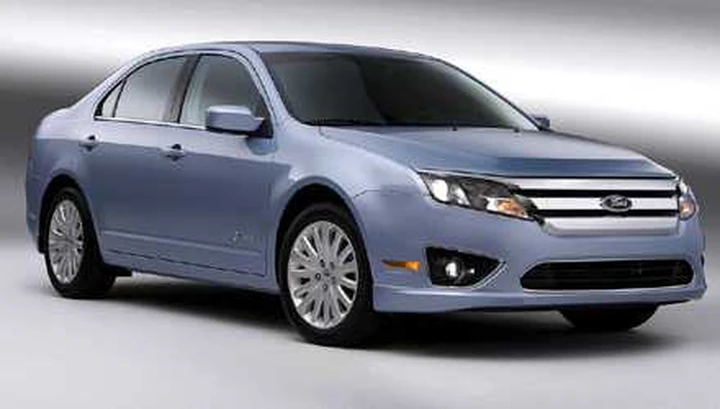Fusion Hybrid e Transit Connect, auto dell'anno