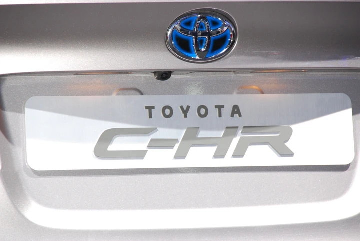 Toyota C-HR al Salone di Parigi 2016