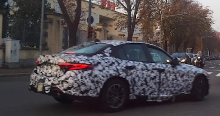 Alfa Romeo Giulia, nuovi avvistamenti spia