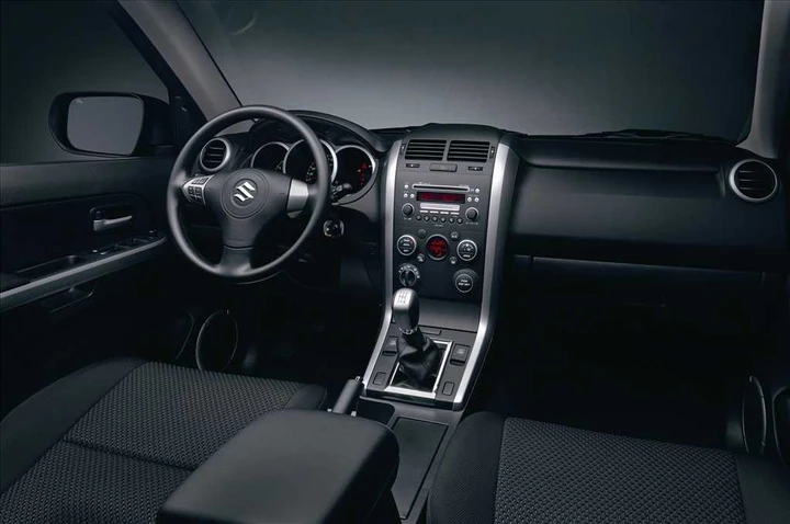 SUZUKI Grand Vitara