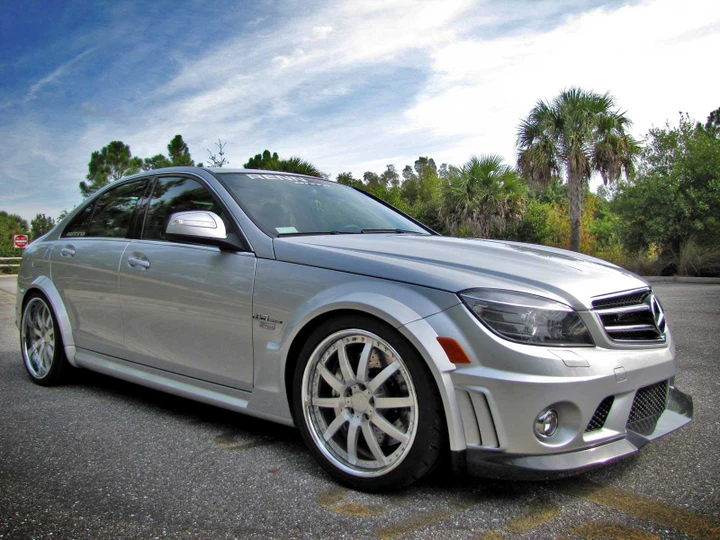 Tuning Mercedes: la C63 AMG arriva a 605 CV