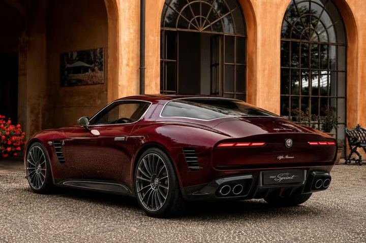 Nuova Alfa Romeo Montreal: il render immagina il ritorno della coupé