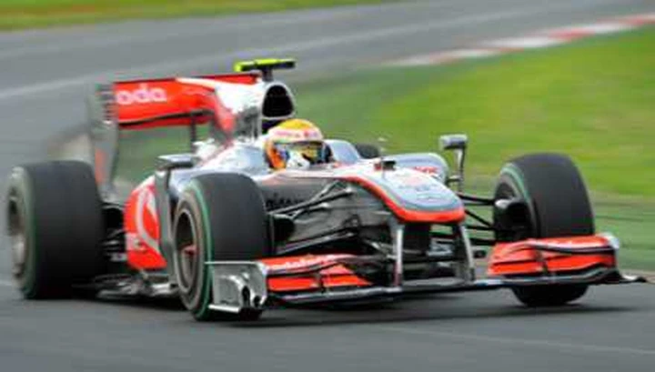 F1: OK la McLaren di Hamilton, dietro la Ferrari