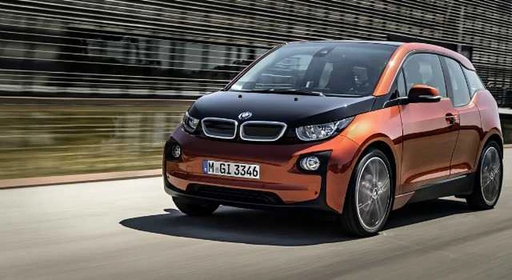 Bmw i3, le immagini ufficiali