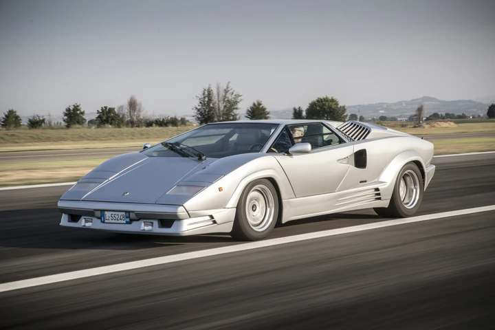 Lamborghini Polo Storico e Historic Automobile Group International: siglato l'accordo