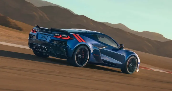 Corvette Grand Sport: l'icona torna con un V8 da urlo e 721 CV