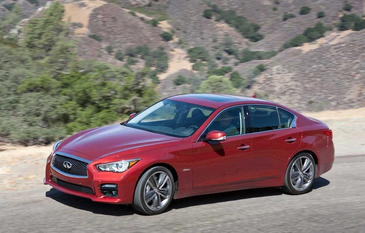 Infiniti Q50 MY 2014: immagini ufficiali