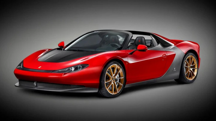 Ferrari Sergio: presentato il primo modello consegnato ad Abu Dhabi