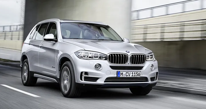 Bmw  X5 xDrive40e: potente ed ecologica