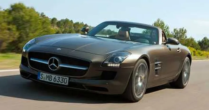 Mercedes SLS AMG Roadster: la Gullwing in topless