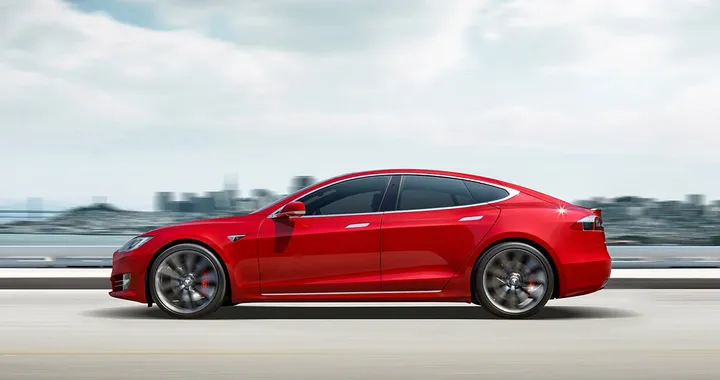 Tesla: nuovi motori per Model S e Model X
