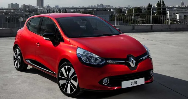 Renault Clio 4 2013: immagini ufficiali
