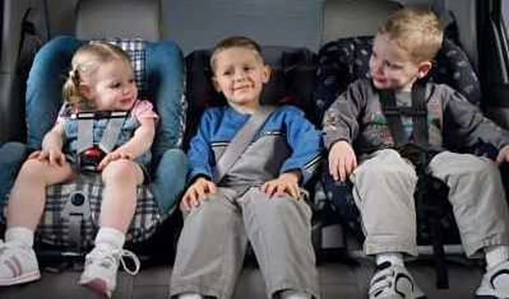 Come trasportare bambini, animali e bagagli in sicurezza