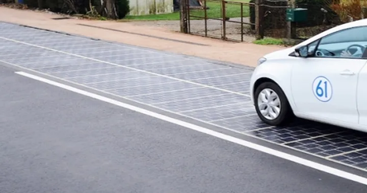 In Francia il primo chilometro di autostrada ad energia solare