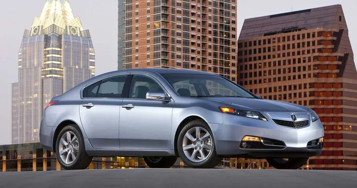 Acura TL: lusso sportivo in salsa giapponese