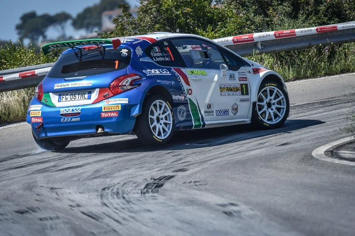 Peugeot: Andreucci trionfa al rally dell’Isola d’Elba
