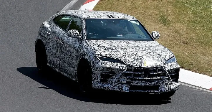 Lamborghini Urus SE Performante 2026: si arriva a 800 CV