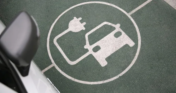 Antitrust: indagini su BYD, Stellantis, Tesla e Volkswagen per pratiche scorrette