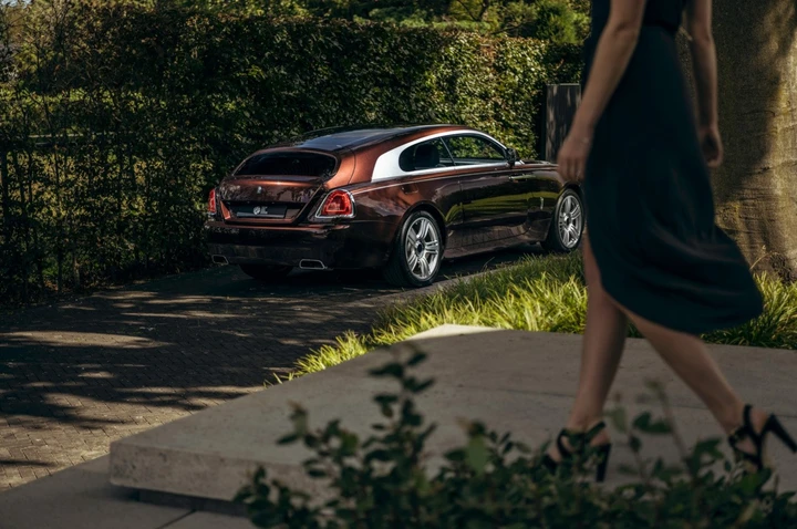 Niels Van Roij Design Silver Spectre Shooting Brake 2020