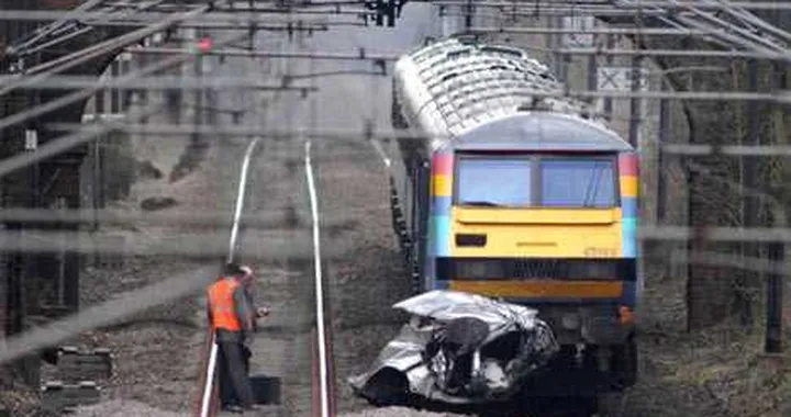 Inghilterra: roulette russa ai passaggi a livello