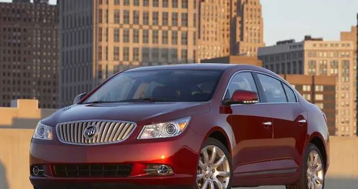 Una GM in riparazione? L'auto di cortesia è Buick