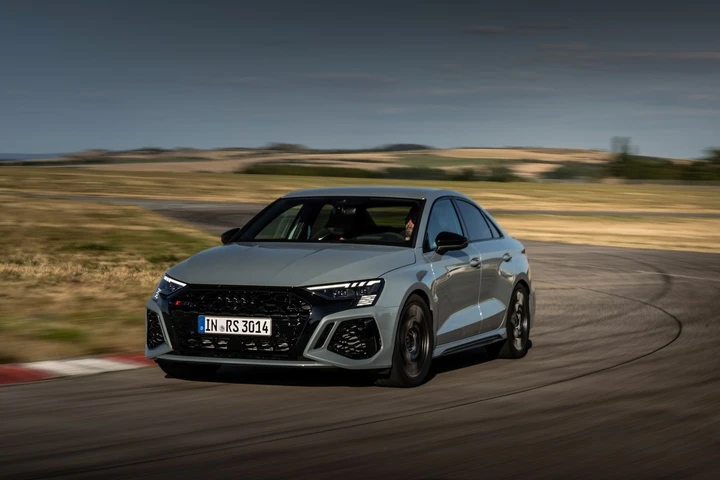 Audi RS3 Performance Edition: immagini